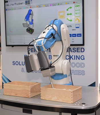 Comau showcases the power of automation with new robots and new ...