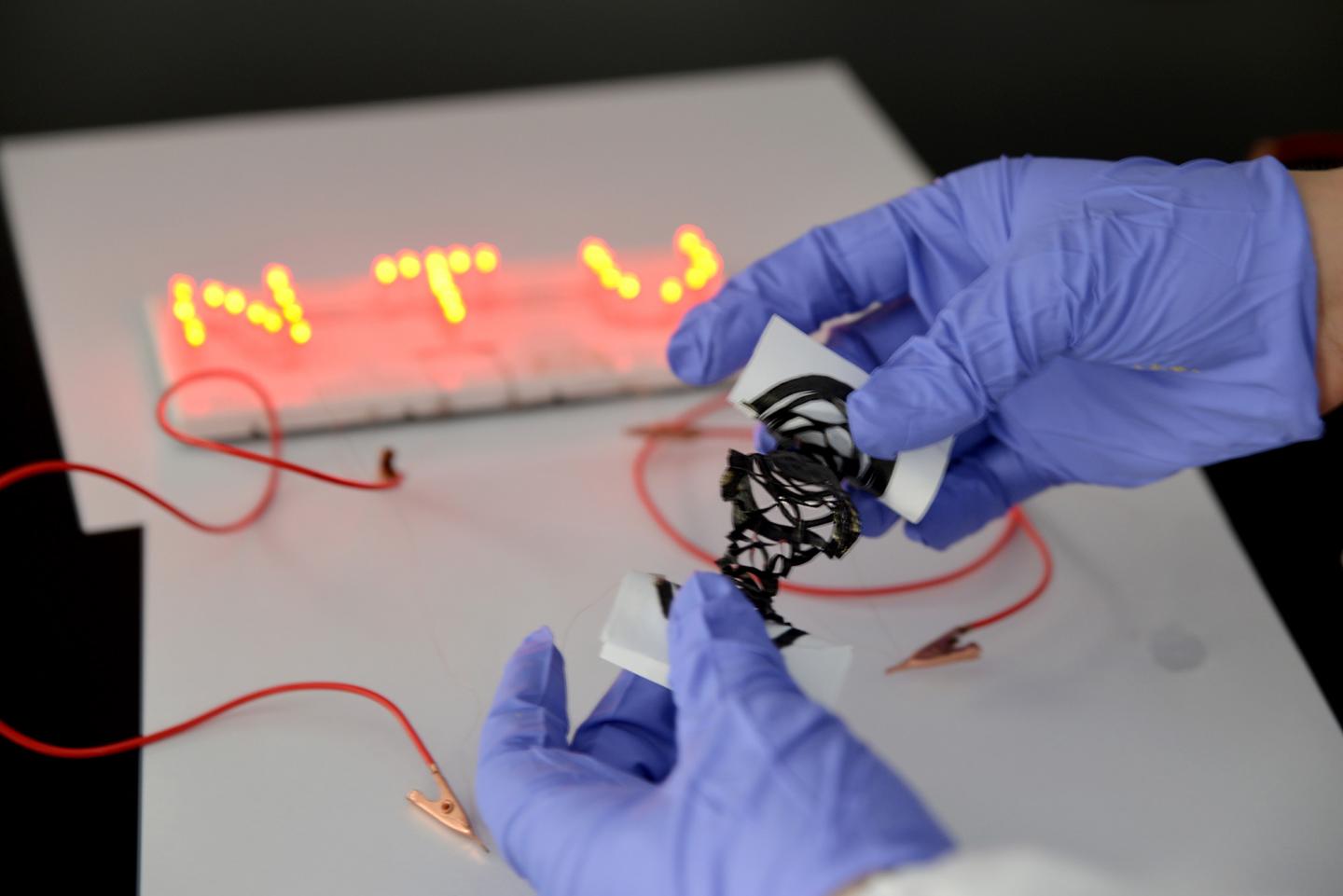 The supercapacitor functions well even when stretched. Source: NTU Singapore