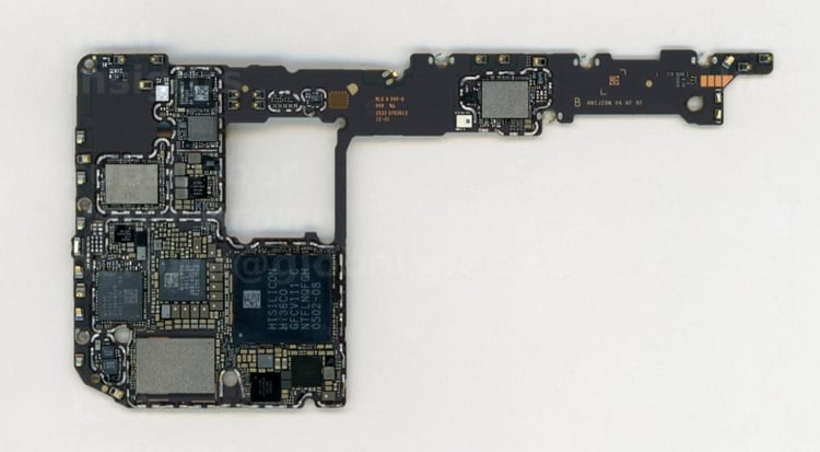 The main board found inside the Huawei Mate XT Ultimate Edition. Source: TechInsights