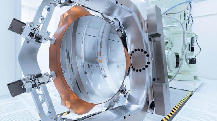 Zeiss’ precise mirror technology that is installed in the optical system of ASML’s High-NA EUV lithography scanners. Source: Zeiss