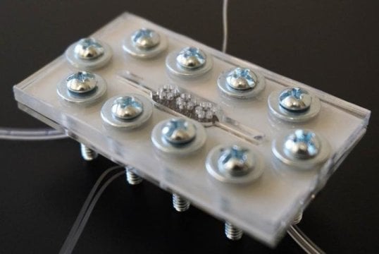 A miniaturized biological solar cell assembled micro-BSC device. Source: Seokheun Choi