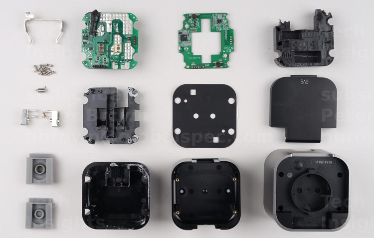 Some of the electronic components found inside the Eve Energy outlet and power meter. Source: TechInsights