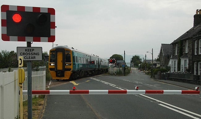 Wireless sensor network could improve economics and safety of railroad crossings. Source: University of Huddersfield  