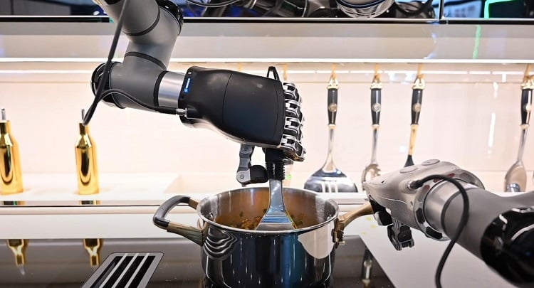 Moley Robotic kitchen assistant can cook up to 5,000 different recipes