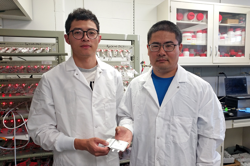 UMD researchers and partners have increased a rechargeable battery's capacity. (Source: University of Maryland/ARL/ANL)