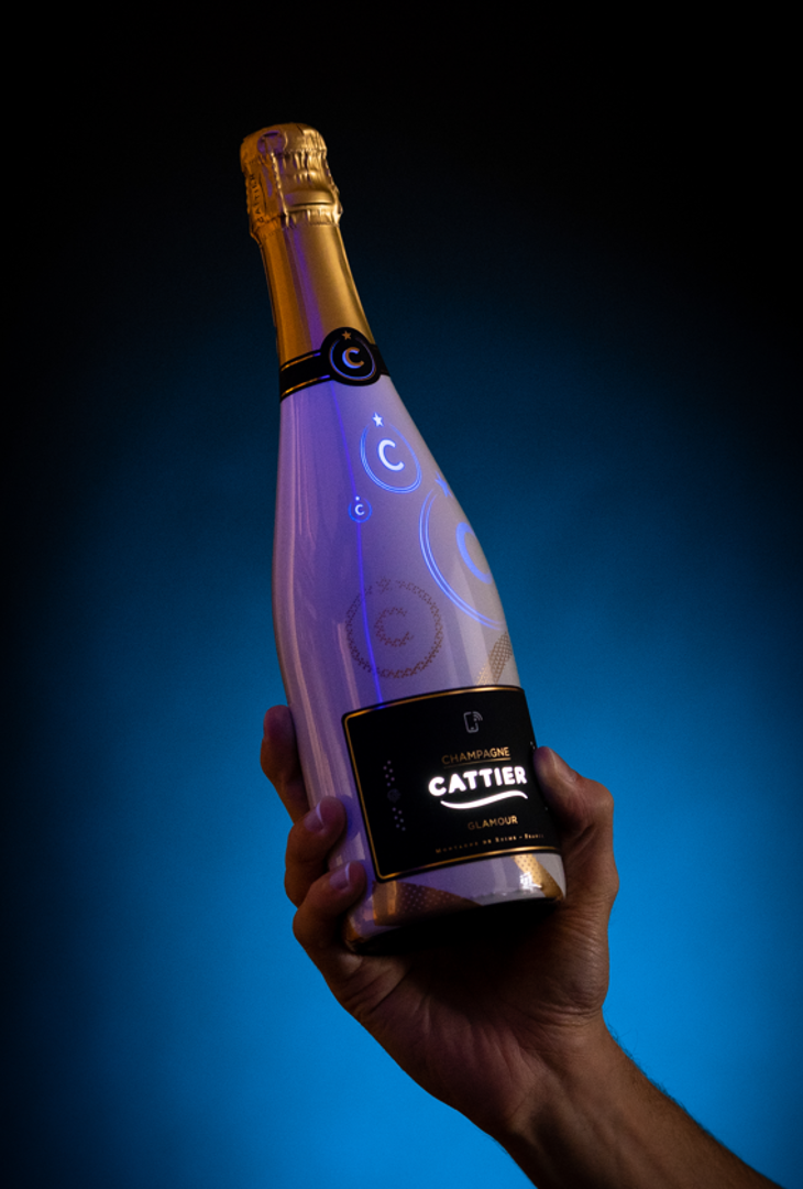 Champagne CATTIER powered by Inuru Luminous Labels