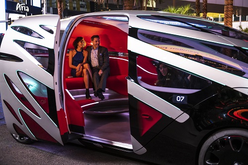 The pod can be used to transport goods or transport passengers. Source: Mercedes-Benz
