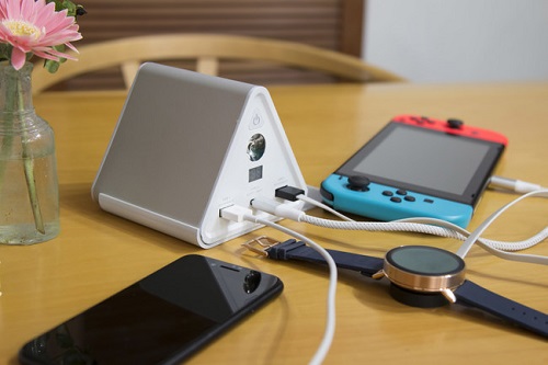 Power Mountain features three ports for simultaneous charging. Source: TRA Co.