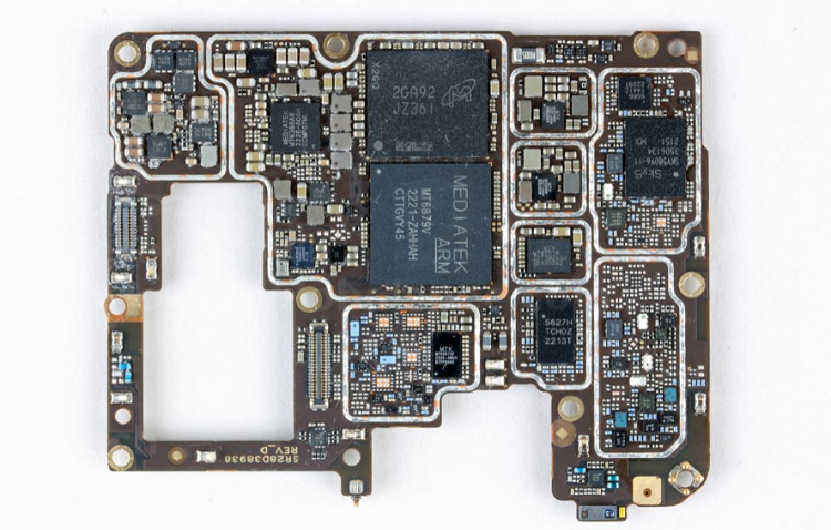 The main board of the Motorola Edge smartphone includes the Dimensity chipset from MediaTek and Micron Technology SDRAM. Source: TechInsights 