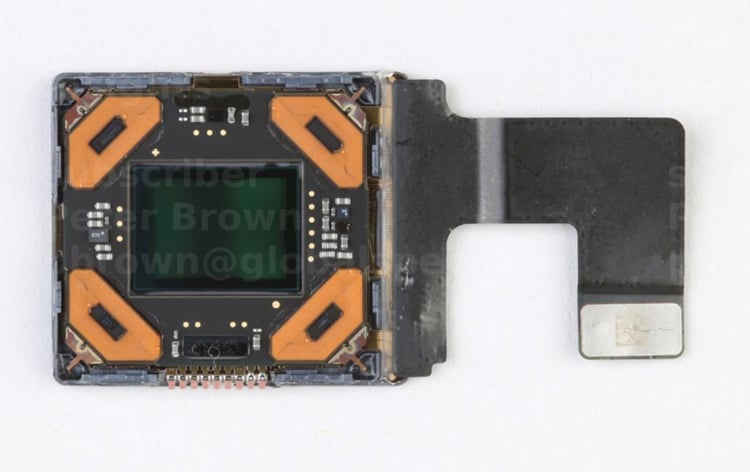 The 48 megapixel camera board found inside the Apple iPhone Air smartphones. Source: TechInsights