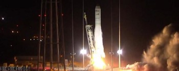 The rocket Antares and Cygnus spacecraft successfully lift off from Virginia. 
