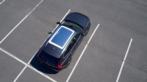 The panoramic moonroof solar viewer. Source: Volvo 