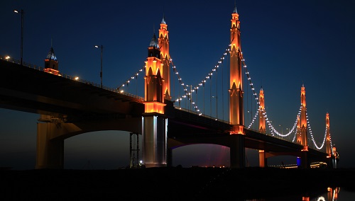 The Binhe Yellow River Bridge at night. Source: Philips 