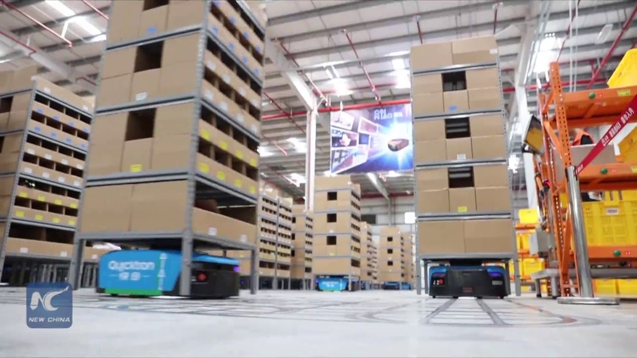 The robots working in a warehouse. Source: New China TV
