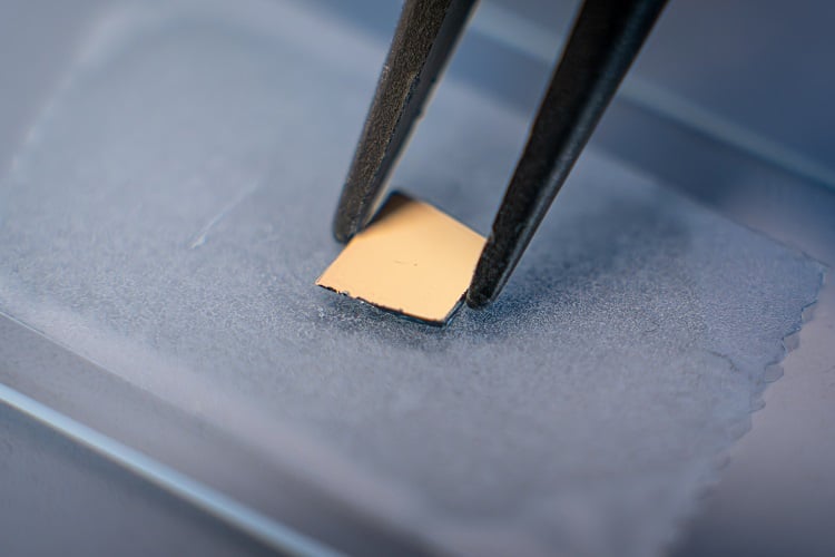 The multiferroic material that the Rice University researchers developed shows a 10 times increase in magnetization and a 100-fold increase in magnetoelectric coupling. Source: Rice University