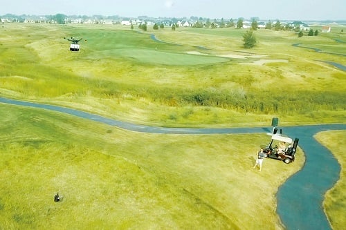 Food and drinks from the golf course clubhouse were delivered to golfers via drone. Source: Flytrex