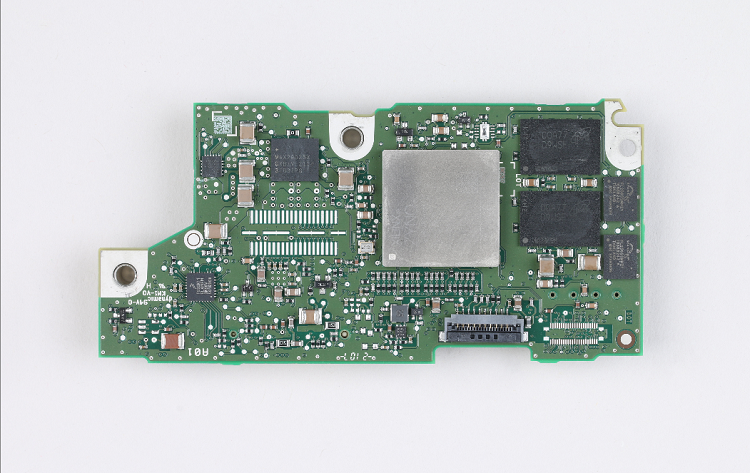 The main board inside the lidar laser rangefinder includes a Xilinx system-on-chip and multichip memory module from Micron Technology. Source: TechInsights 