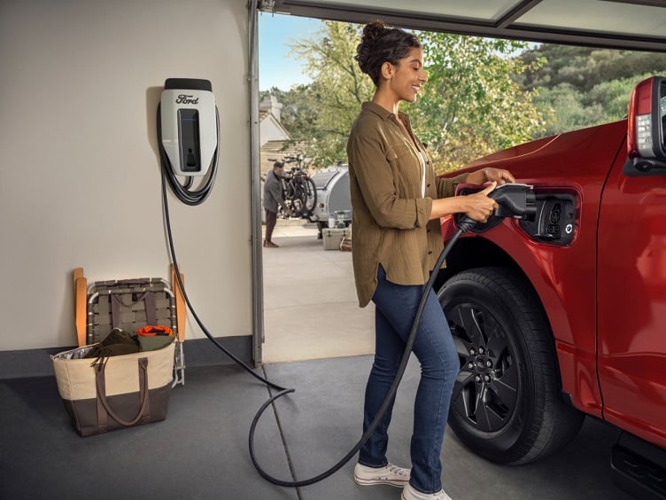 PG&E to further test using EVs to power homes | Electronics360