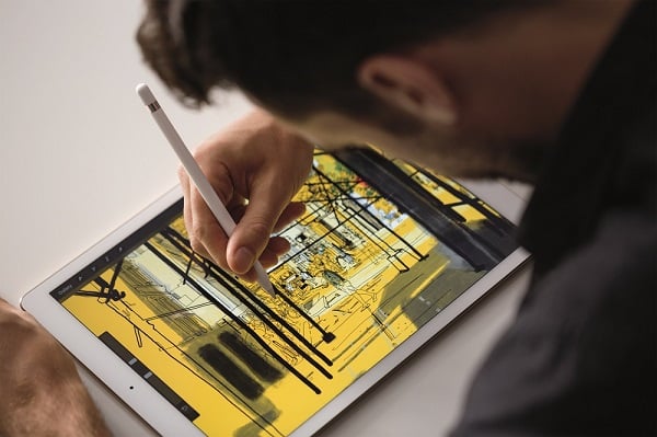 The Apple iPad Pro with the Apple Pencil gives users the ability to sketch and design on the tablet. Source: Apple