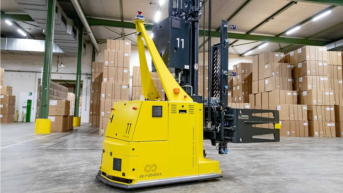 AGV compact vehicle. Source: ek robotics GmbH/CC BY-SA 4.0